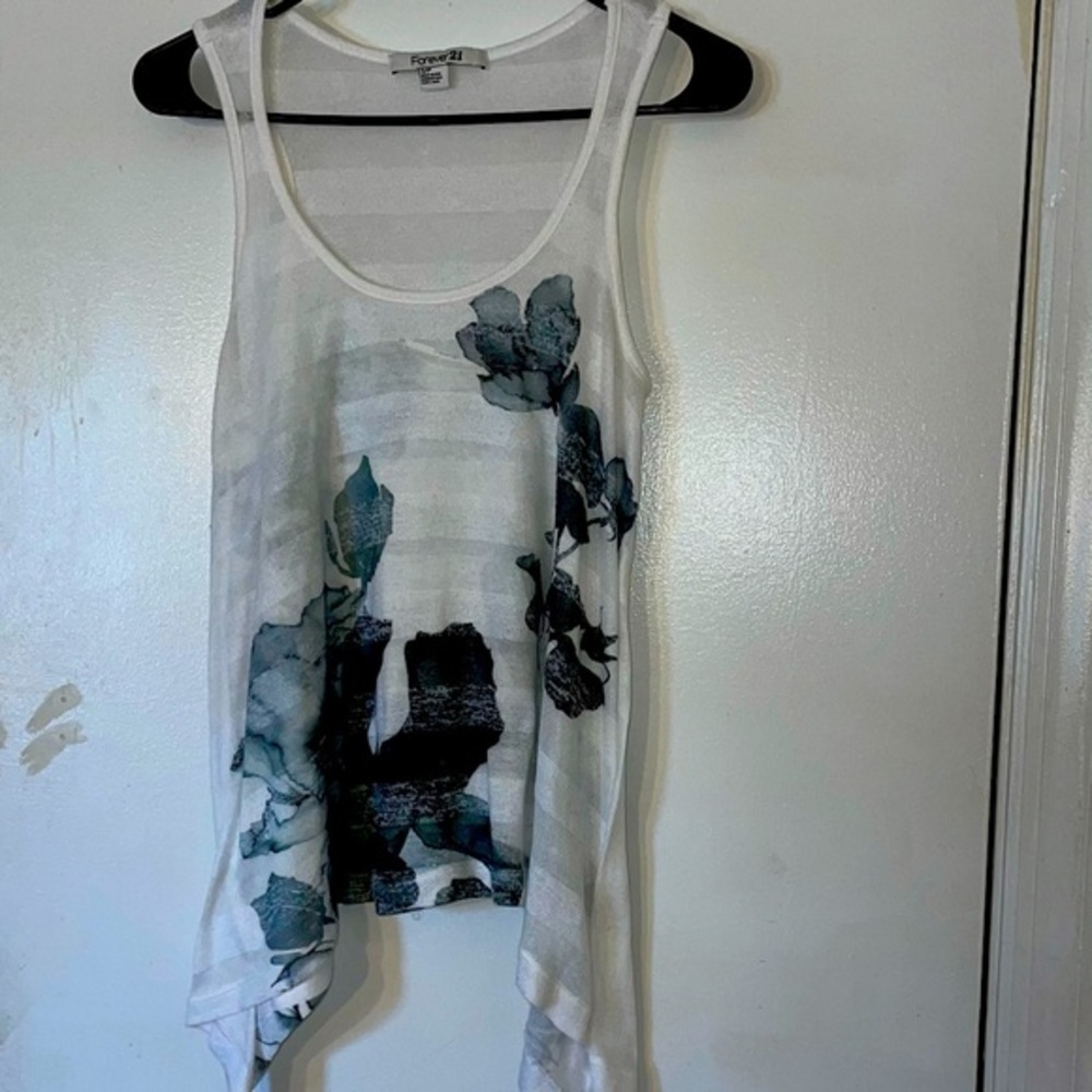 🔥🔥Bundle 🚨 Alert Forever 21 Spring Tops Size Small - Picture 2 of 9
